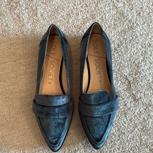 Size 8 Sole Society, blue velvet flats